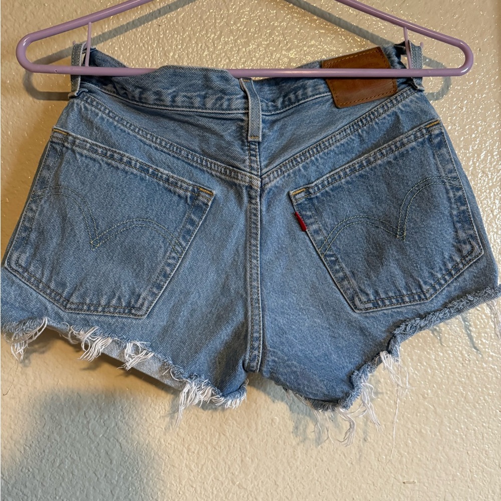 Levi’s Shorts - Picture 2 of 3